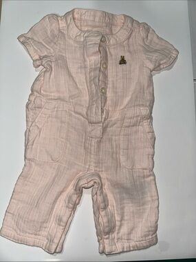 Light Pink Baby Romper with Teddy Bear Pin GAP - no stains!
